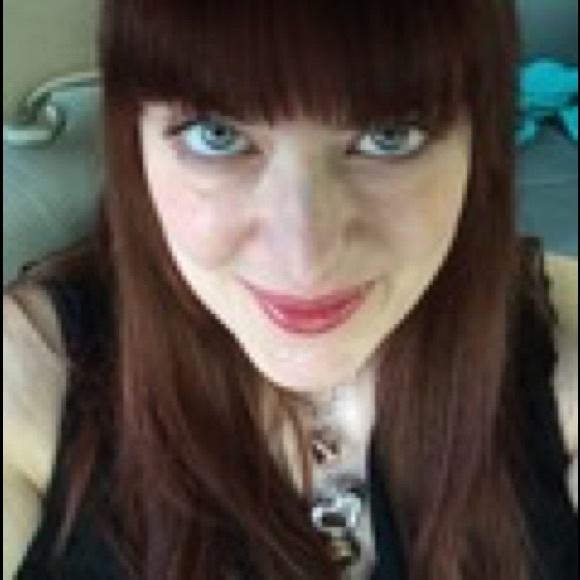 I’m Rebecca, a 5 star, VTG loving Posh Ambassador - Picture 3 of 3